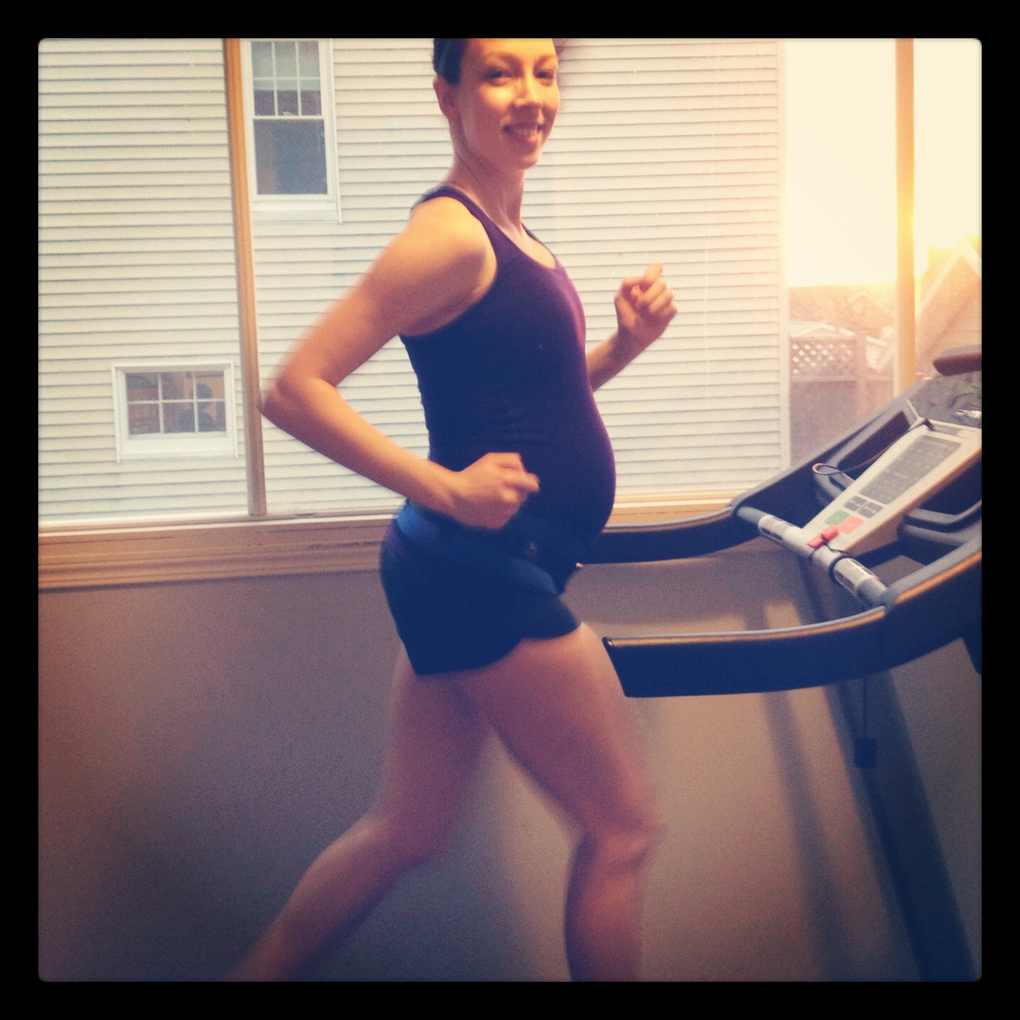 pregnant runner on treadmill