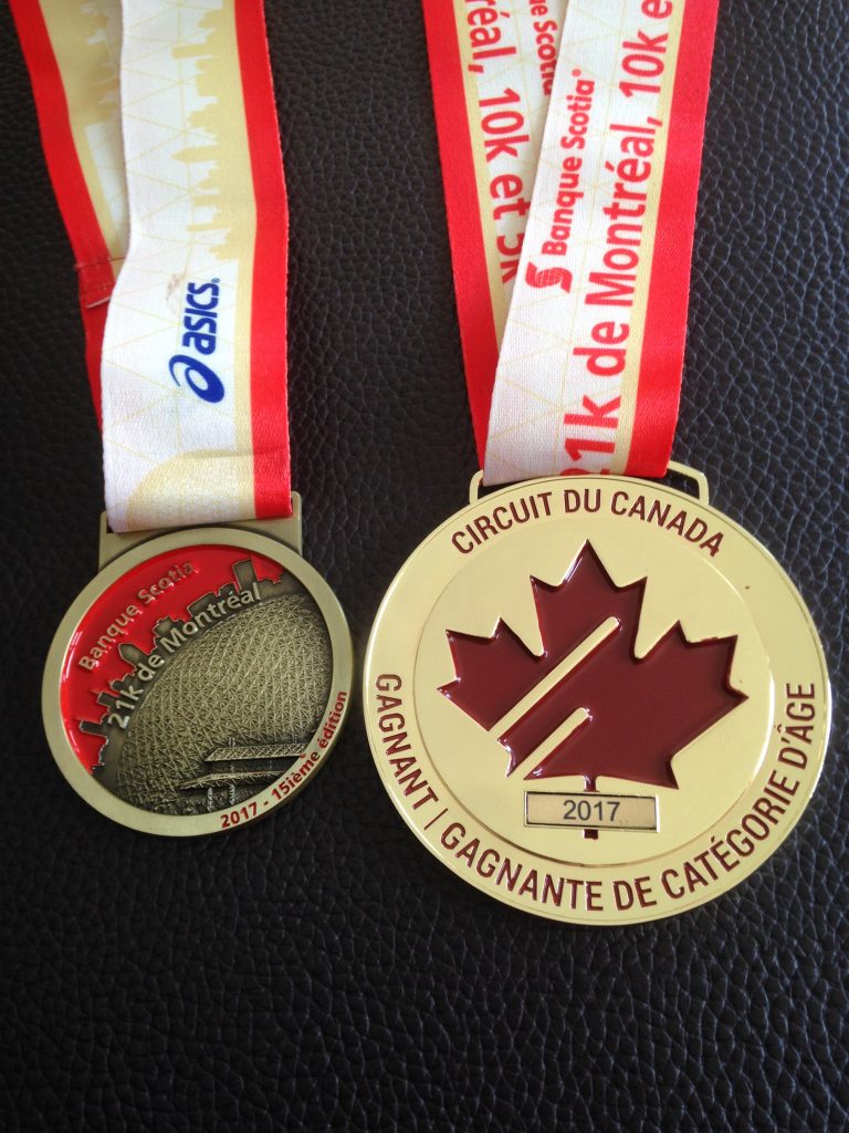 Banque de Scotia 21km age group medal